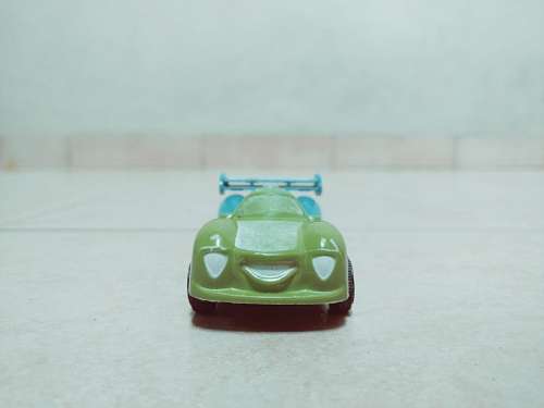 Toy car
