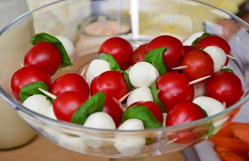 Cherry tomatoes and mozzarella salad
