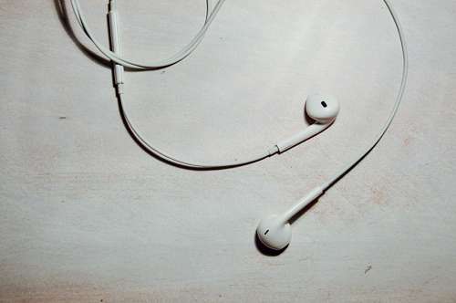 earbuds headphones