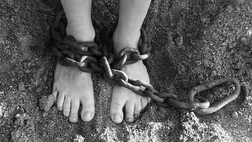 tied-knot Prisoner