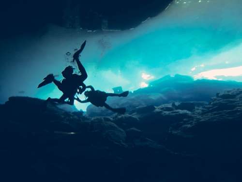 scuba-diving Cenote