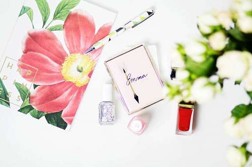 magazine-cover Beauty accessories and notebook