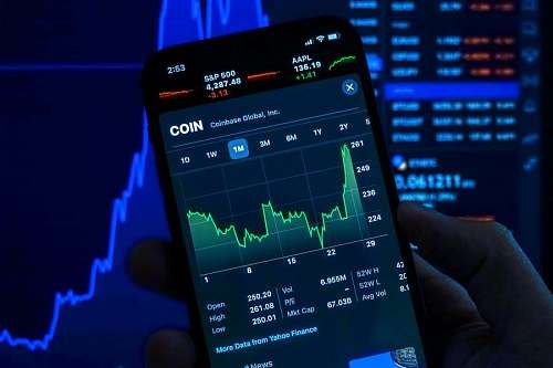Trading with cryptocurrency app