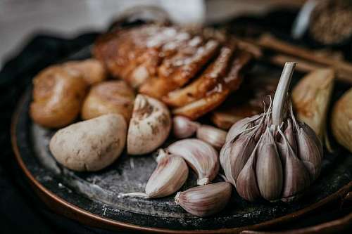 root Garlic cloves