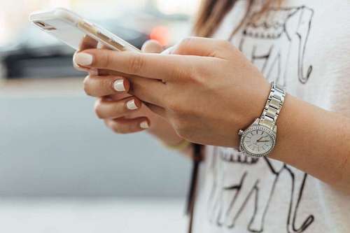 nails-gelish Looking At Phone