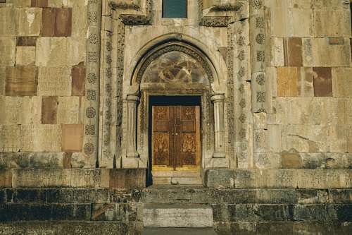 nag Church facade