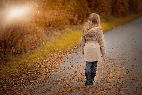 camper Girl in autumn