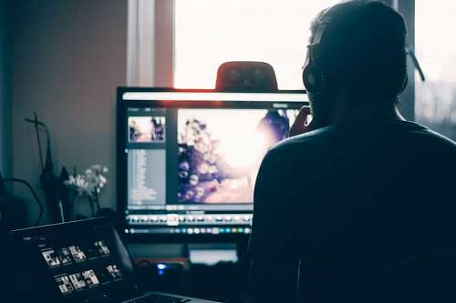 pictures-of-unicorn-stuffed-toysyy Photographer editing photos on his computer