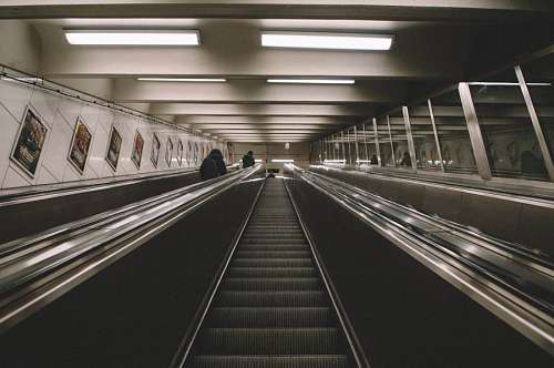 escalator