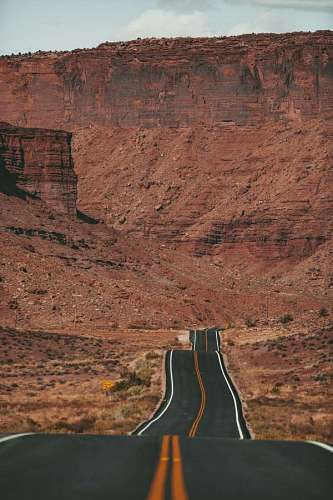 beautiful road scenery in the middle of the grand canyon desert