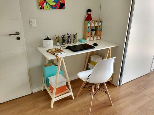 entrepreneur  Desk work at home