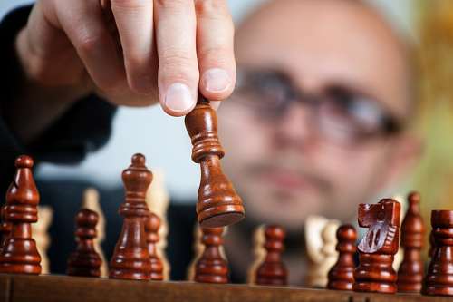 pensive Chess