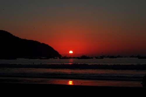 ecuador-religion Red Sunset