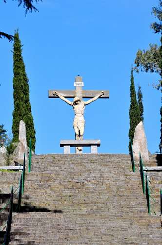 christ-statue Calvario Hill