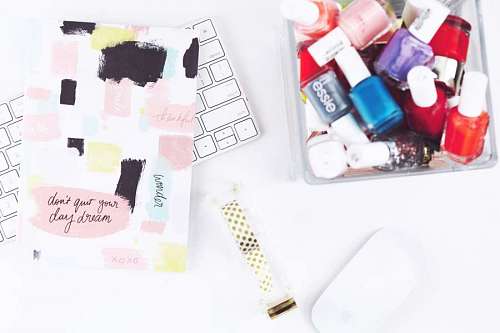 magazine-cover Nail polishes and notebook