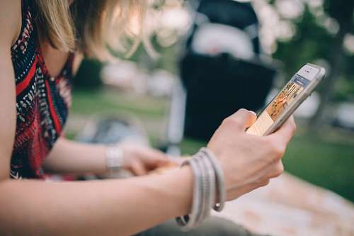 facebook Woman with cell phone