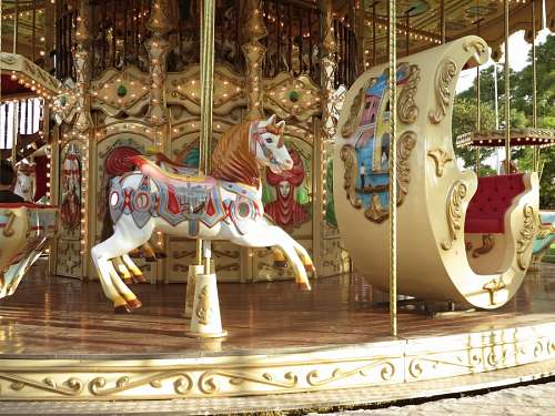 carousel-lights carousel