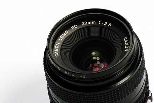 28mm reflex camera lens