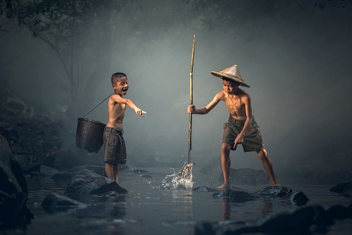 myanmar Children fishing