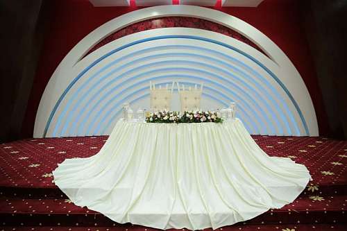 Bride and Groom Table