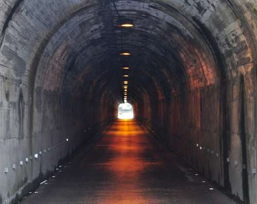 Tunnel