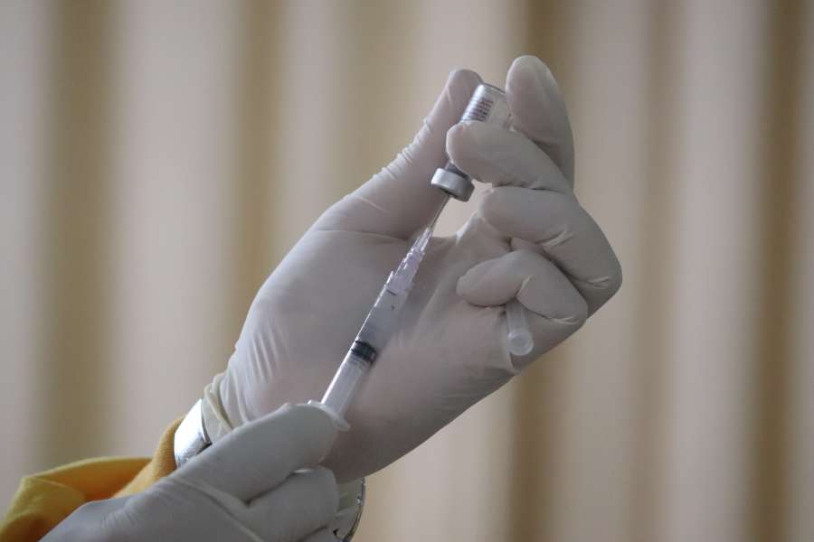 injection, medicine, doctor, virus, syringe, medical, health, vaccine, coronavirus, vaccination, hospital, treatment, care, needle, drug, covid-19, corona, flu, clinic, protection, disease, immunization, prevention, medication, nurse, illness, pandemic, mask, patient, epidemic, infection, hand, healthcare, shot, covid, dose, science, therapy, cure, equipment, vector, woman, immune, isolated, background, man, people, adult, person, covid19