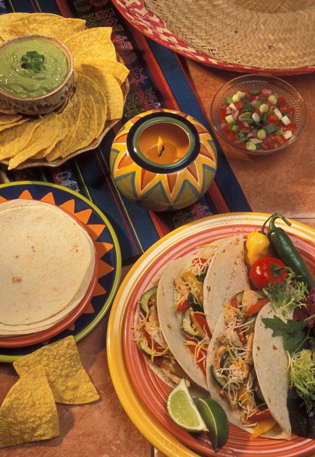 Food, Sandwich, Calories, Beef, Meat, Beef, Minced, Dinner, Cooking, Food, Tortilla, Maiz, Enveloping, Fresh, Gourmet, Fat, Garnish, Horizontal, Latin American, Mexican, Pita Bread, Spicy Plate taste, Tasty, Sauce, Soft, Tacos, Taco, Mexico, Mexican,