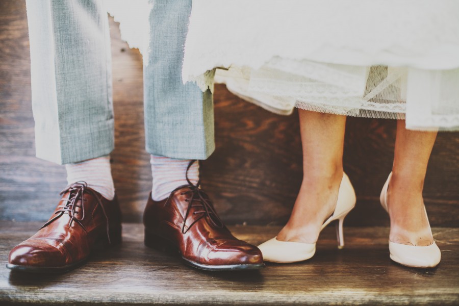 casamiento, boda, pareja, zapato, zapatos, elegante, traje, adulto, hombre, joven, 20 años, 30 años, detalle, mujer, pie, interior, leather, brown, 