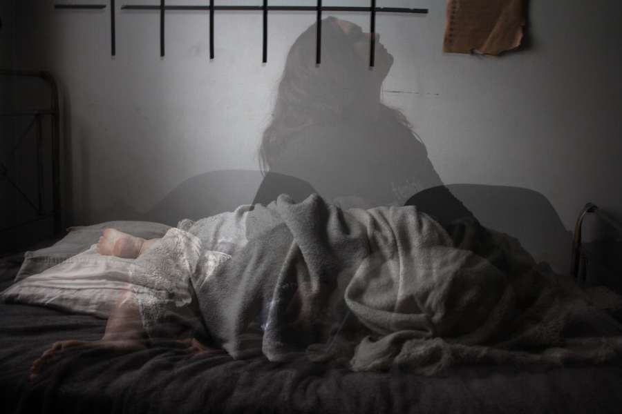 broken heart, Person, Bed, Sad, Insomnia, Depression, Mental Health, Sleeplessness, Health, Blanket, Interior, Woman