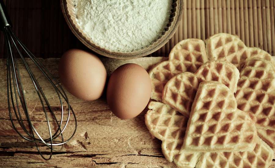 food, sweet, dessert, heart, breakfast, snack, delicious, tasty, shape, waffle, wafer, fresh, pastry, bakery, golden, background, white, gourmet, love, meal, homemade, valentine, waffles, baked, belgian, belgium, crispy, plate, berry, closeup, morning, table, shaped, summer, top, wooden, lunch, view, sugar, strawberry, biscuit, space, yellow, healthy, warm