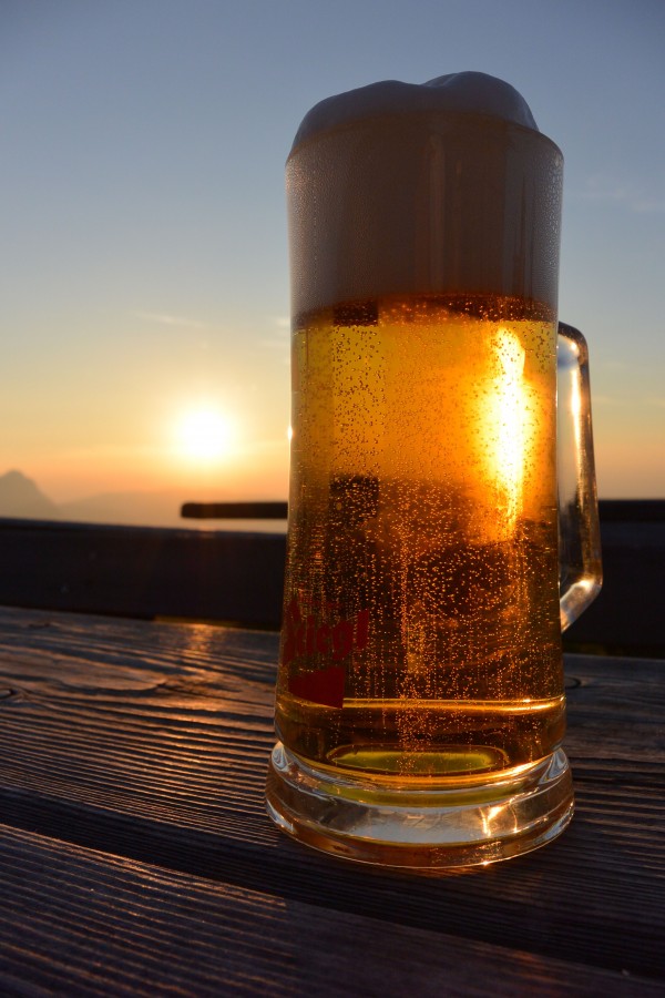 Blonde, golden, drink, refreshing, craft, glass, foam, cup, sunset, 
