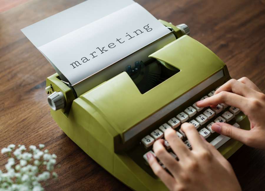 hands, one person, woman, writer, drink, desk, inspiration, work, write, editor, green, interior, vintage, old, marketing,
