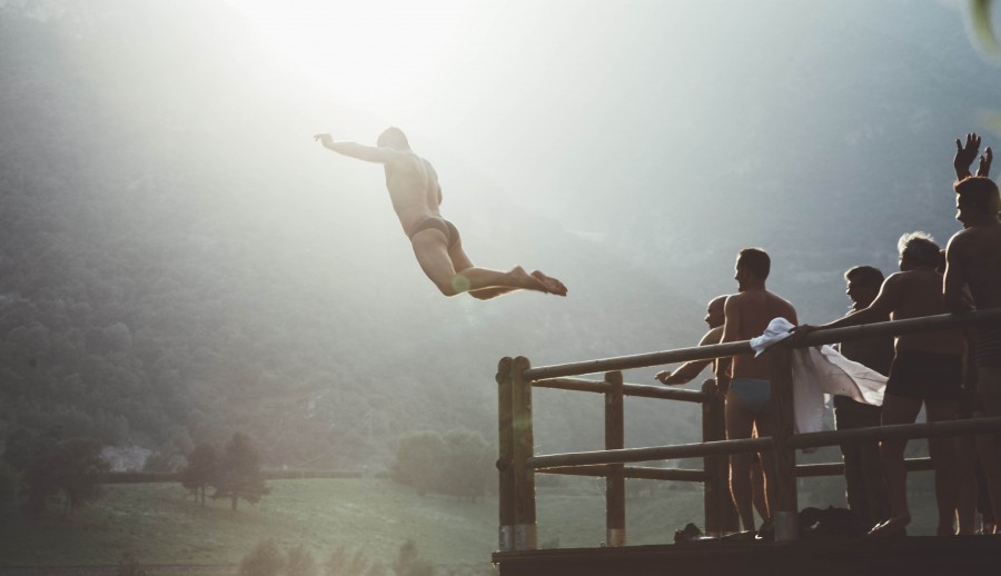 splitshire, one person, people, man, jumping, vaulting, sport, summer, fun, joy, holiday, courage, danger, dangerous, adventure, courage,