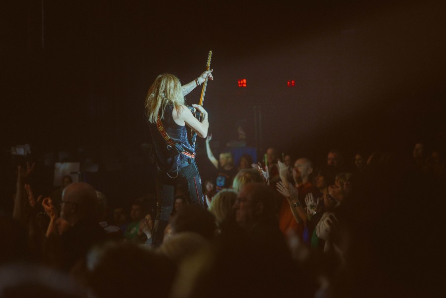 Artist, Audience, Band, Concert, Ed Gregory, Event, Music, Rock, Rock music, Stars and Stripes, Woman, crowd, free images, group, guitar, guitarist, lights, live, man, musician, people, performance, rockstar, show, singer, singing, superstar, theatre, 