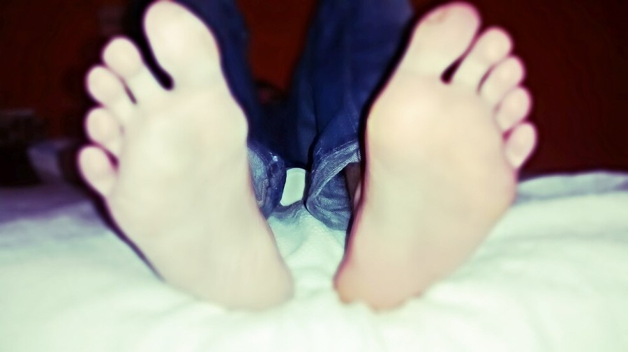 one person, people, man, foot, feet, light, lying, lying, interior, jean, foreground, relax, rest, tired,