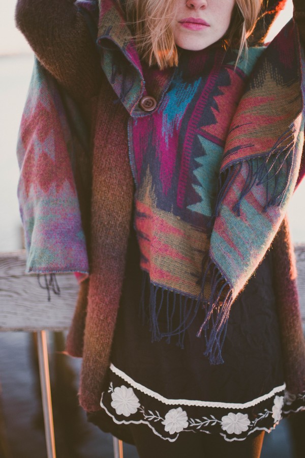 one person, people, woman, young, blonde, blonde fashion model, winter coat, swatter, mouth, face, beauty,