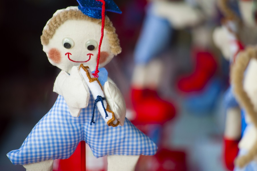 Close-up, color, day, focus foreground,Toy, children, graduates, doll, childhood, photograph, Human representation, still life, colors, souvenir, rag doll, rag doll, small, childhood