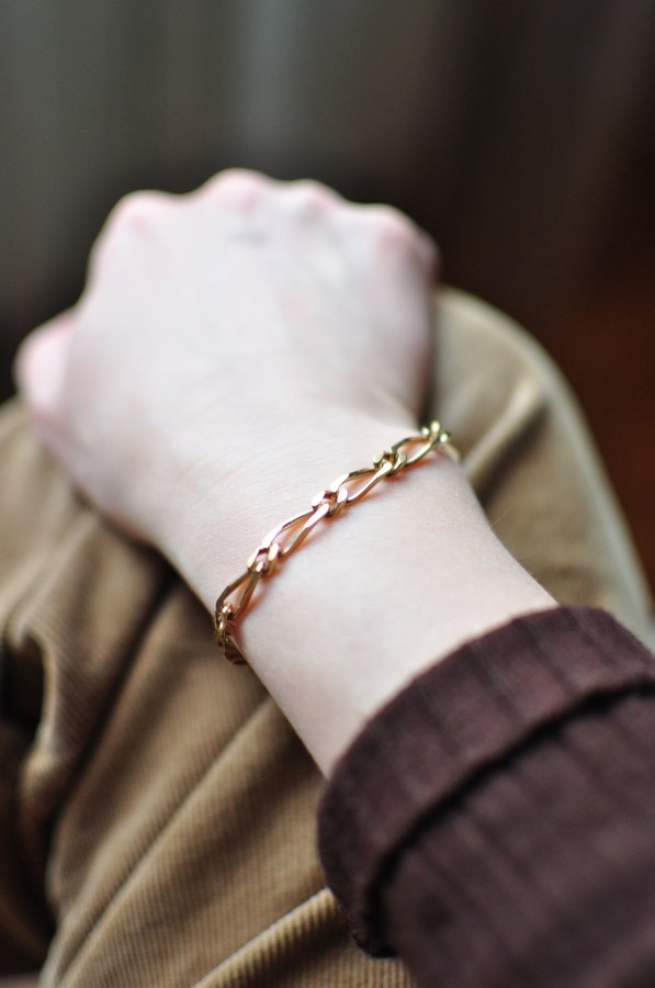 hand, front view, a person, woman, watches, ornament, decoration, accessory, young European detail, arm, luxury, 