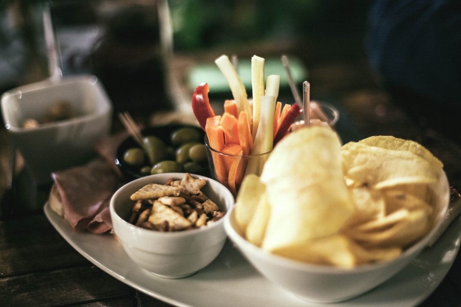 chopped, food, table, Mediterranean, Mediterranean dish, gourmet, chips, olives,snaks, 