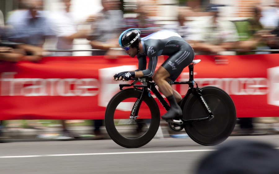 cyclist, cycling, sport, race, man, young, speed, activity, day, public, sportsman,