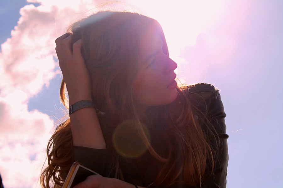 woman, young, summer, blonde, beauty, hair, 20 years old, surprise, doubt,