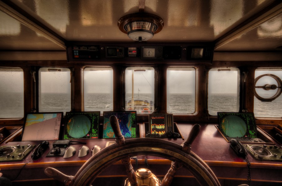 sail, rudder, bridge, ship, boat, captain, driving, instrumental, navigation, radar, GPS, ocean, sea,