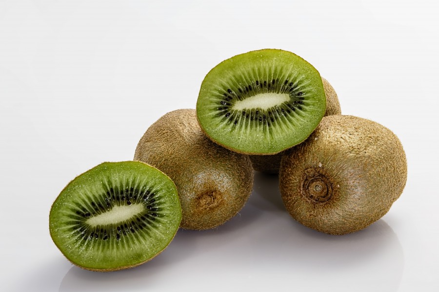 kiwi, fruit, fruits, food, green, half white,