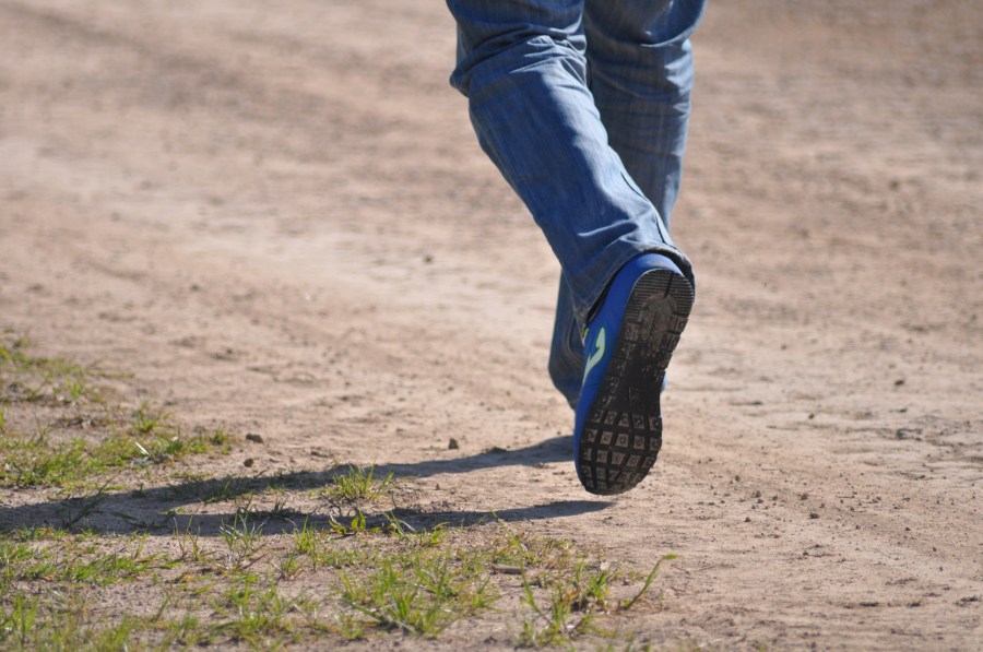 A Person, Legs, Body Part, Walking, Earth, Mud Slippers, Walking, trekking, sporte, road, street, dirt, running, shoes, 