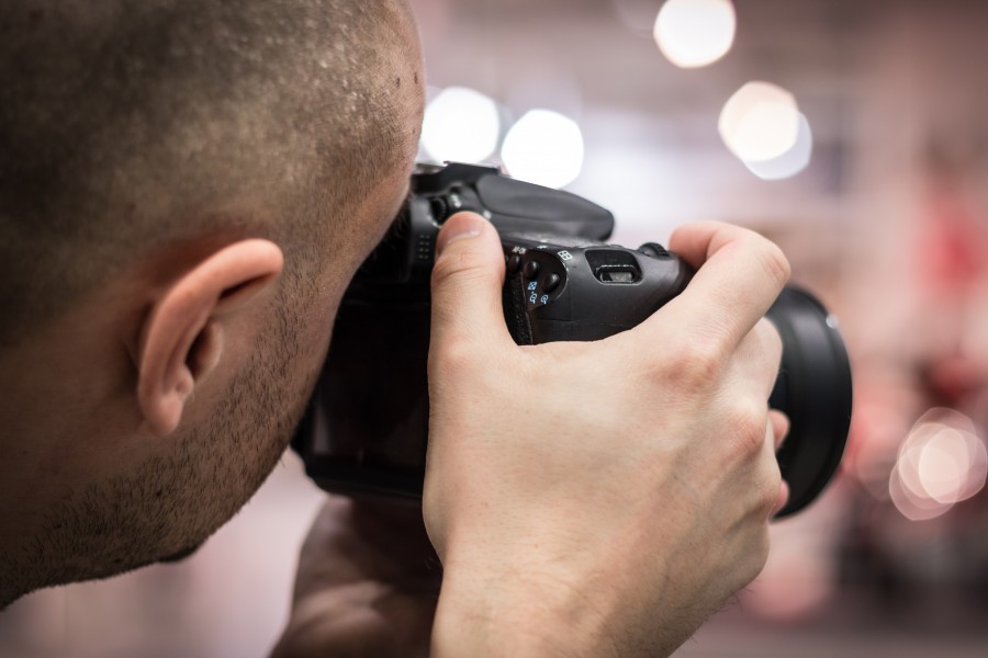 one person, people, man, young, 20 years, 30 years, photographer, camera, photography, activity,
