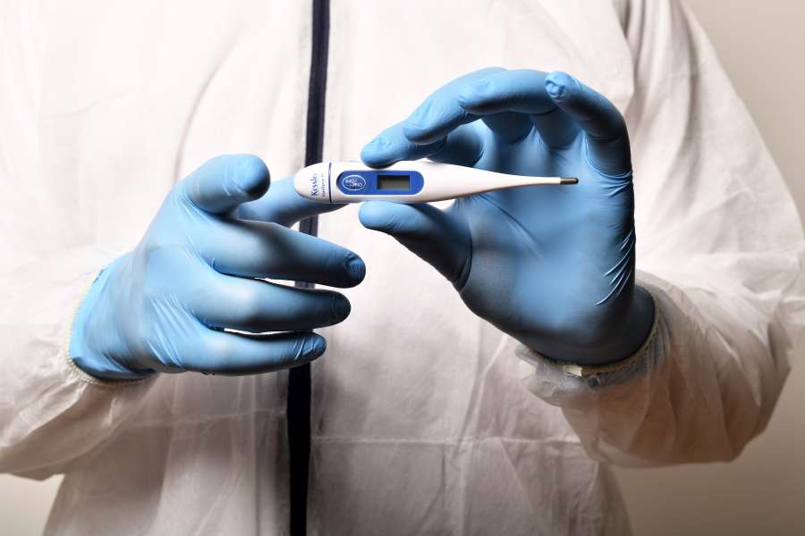medical, doctor, medicine, laboratory, research, health, physician, blood, professional, healthcare, science, experiment, liquid, person, clinic

