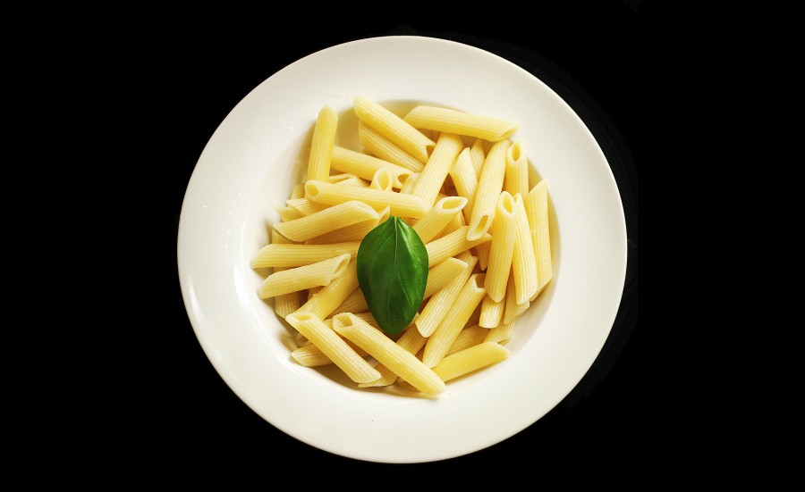 Curlicue, noodles, food, meal, cooking, kitchen, hand, pasta, black background, dish,