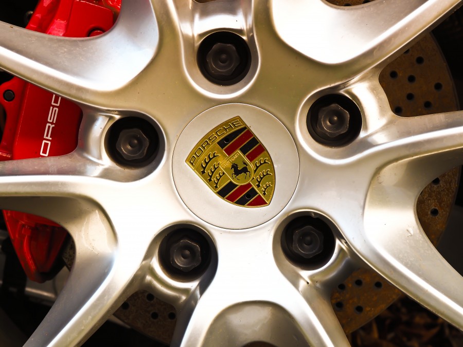 Ferrari, tire, wheel, insignia, logo, metal, aluminum,