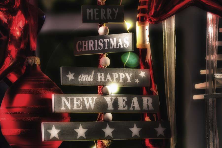 celebration, christmas, december, decoration, tradition, xmas, merry, ornaments, christmas ornaments, copy space, christmas decoration, christmastime, happiness, seasonal, beautiful, glitter, letter, sign, banner, 