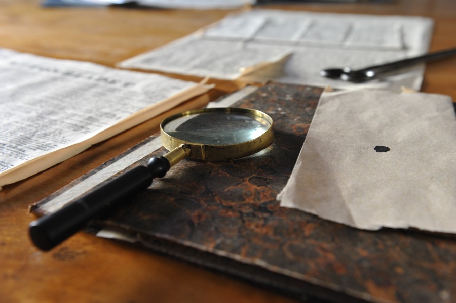 magnifier, detail, object, raise, glass, ancient, increase, instrument, tool, search, concept,